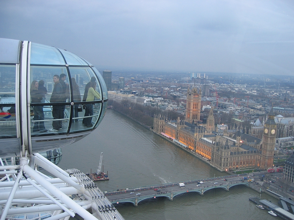 064 Dans London Eye Wheel.jpg